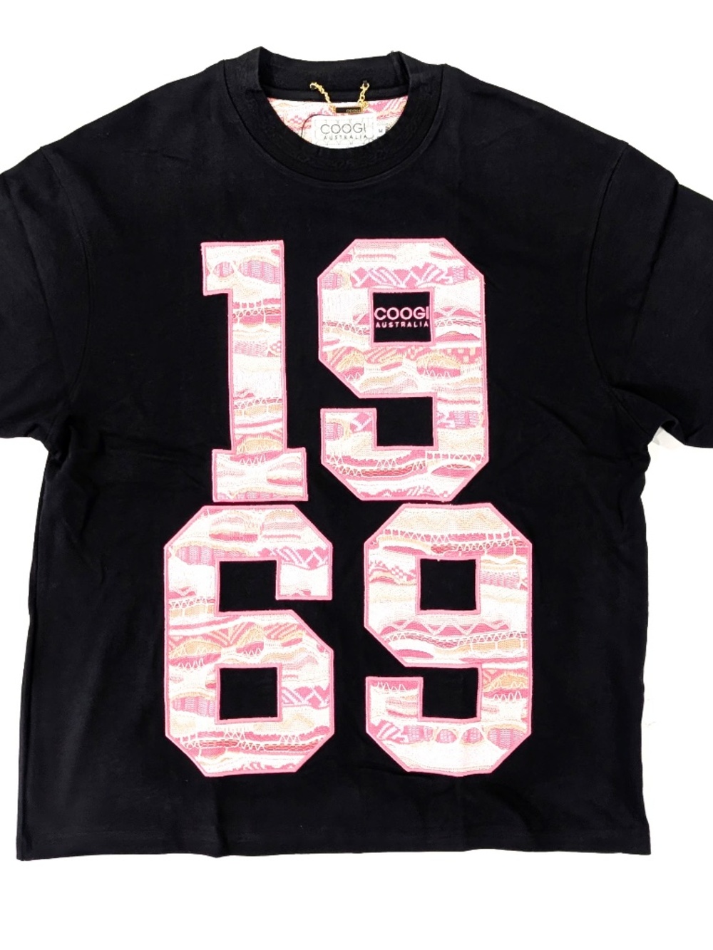 COOGI Australia "1969" Knit Patch Graphic T-Shirt Black Pink Oversized M NWT